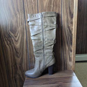 NWOT Sz. 11 Brown Heeled Criss-Cross Boots